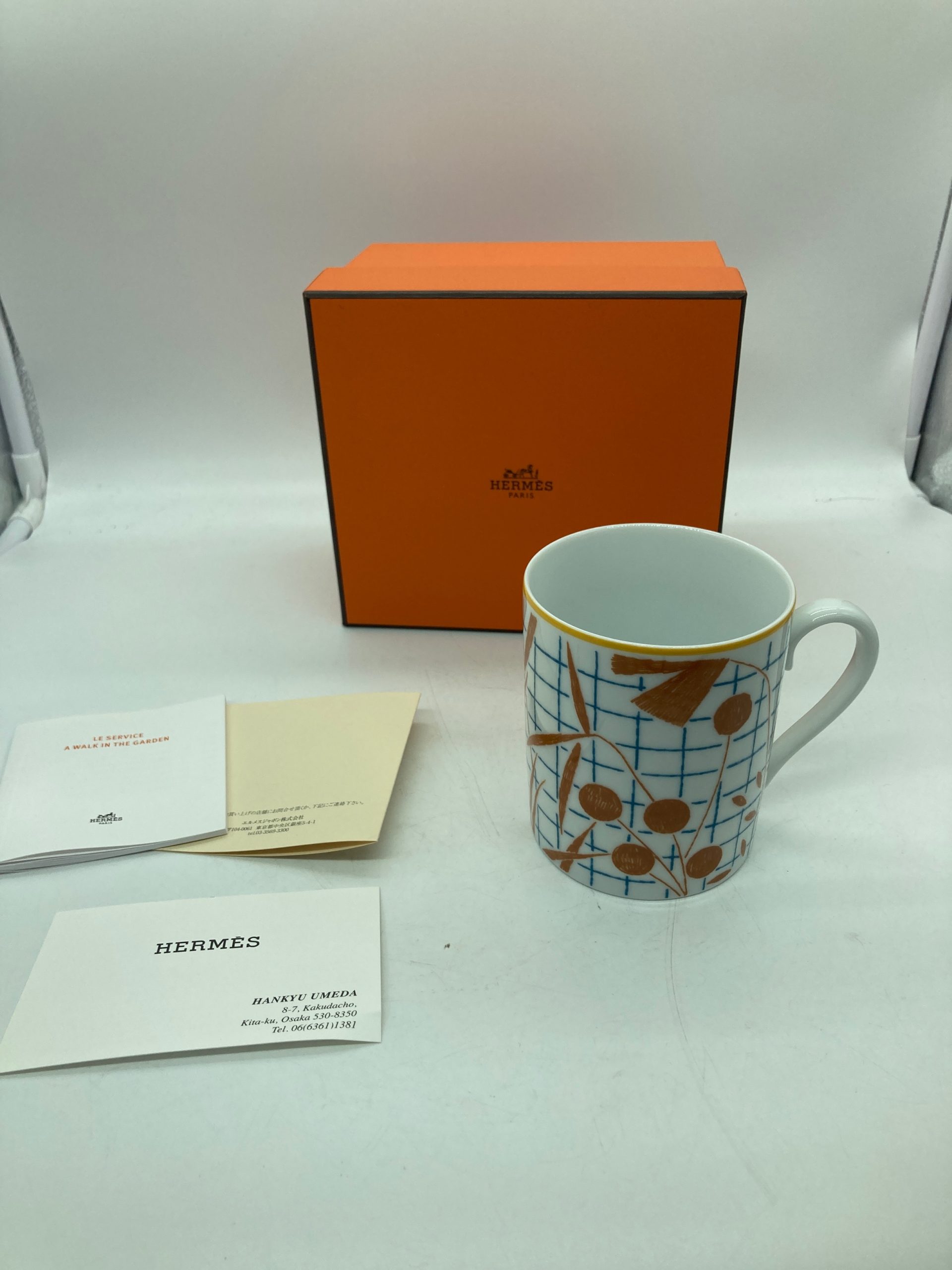 エルメス マグカップ シルエット HERMES 箱付 美品 HERMES エルメス ガダルキヴィール マグカップ ペア 名入れ彫刻代込み